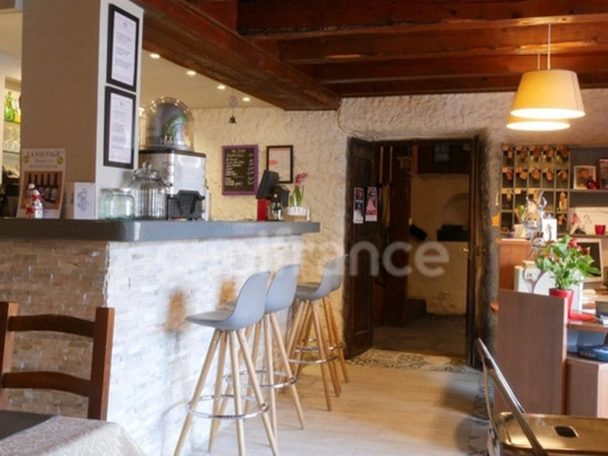 hotel-restaurant-a-vendre-de-14-chambres-50-couverts-a-barcelonnette-dans-les-alpes-de-haute-provence-13
