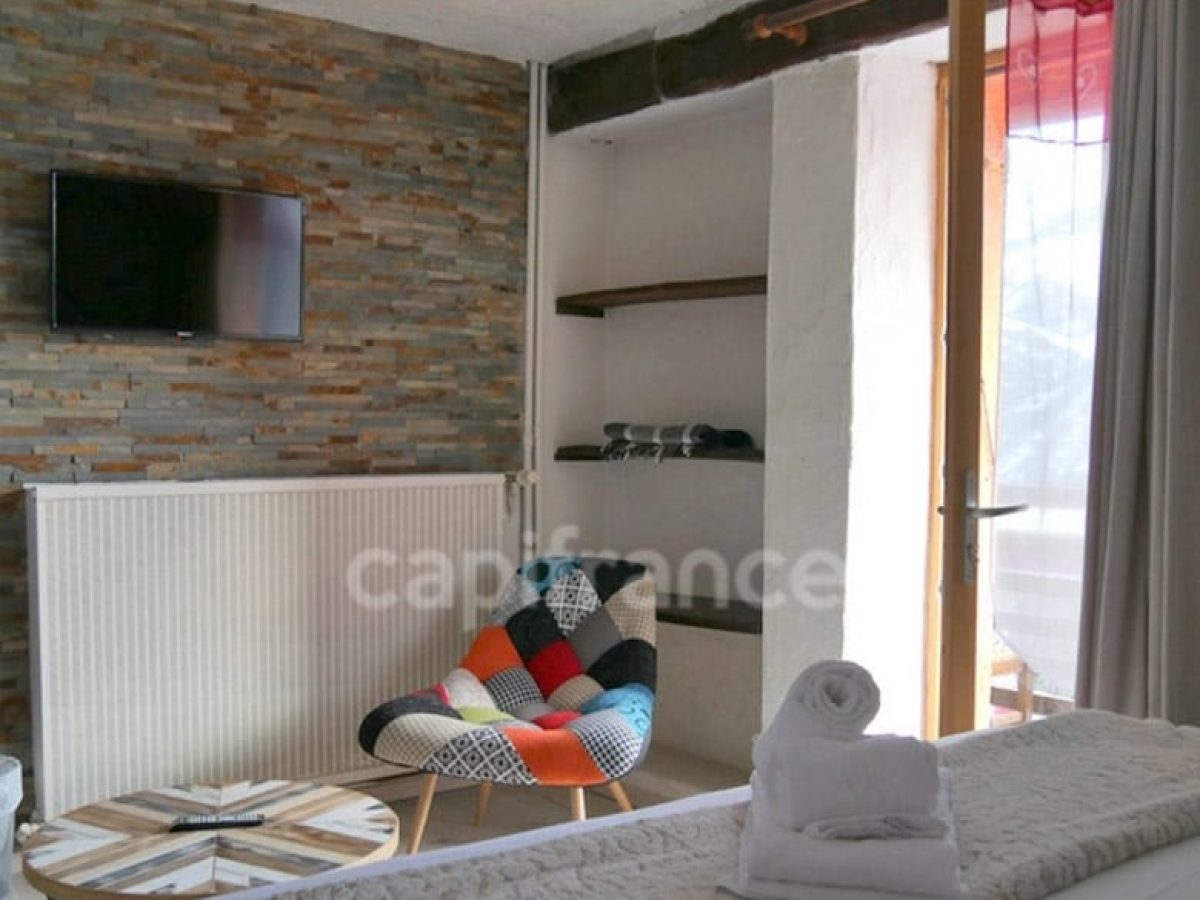 hotel-restaurant-a-vendre-de-14-chambres-50-couverts-a-barcelonnette-dans-les-alpes-de-haute-provence-3