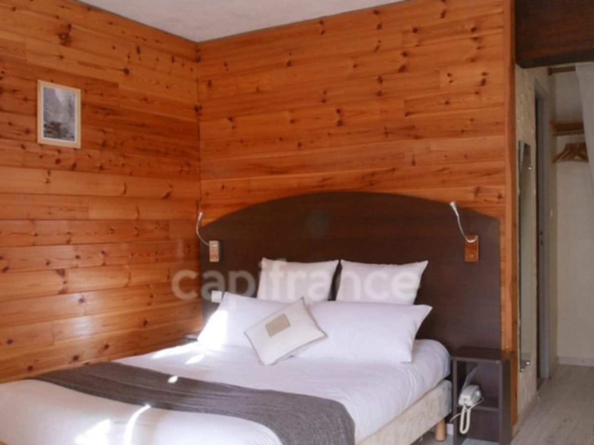 hotel-restaurant-a-vendre-de-14-chambres-50-couverts-a-barcelonnette-dans-les-alpes-de-haute-provence-9