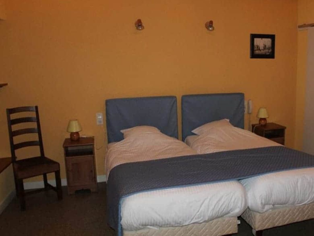 hotel-restaurant-de-26-chambres-a-vendre-proche-de-dijon-dans-le-jura-13