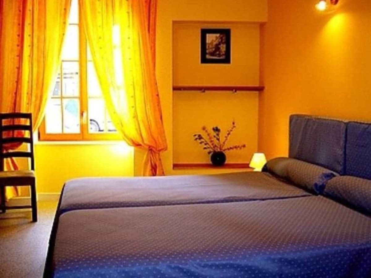 hotel-restaurant-de-26-chambres-a-vendre-proche-de-dijon-dans-le-jura-15