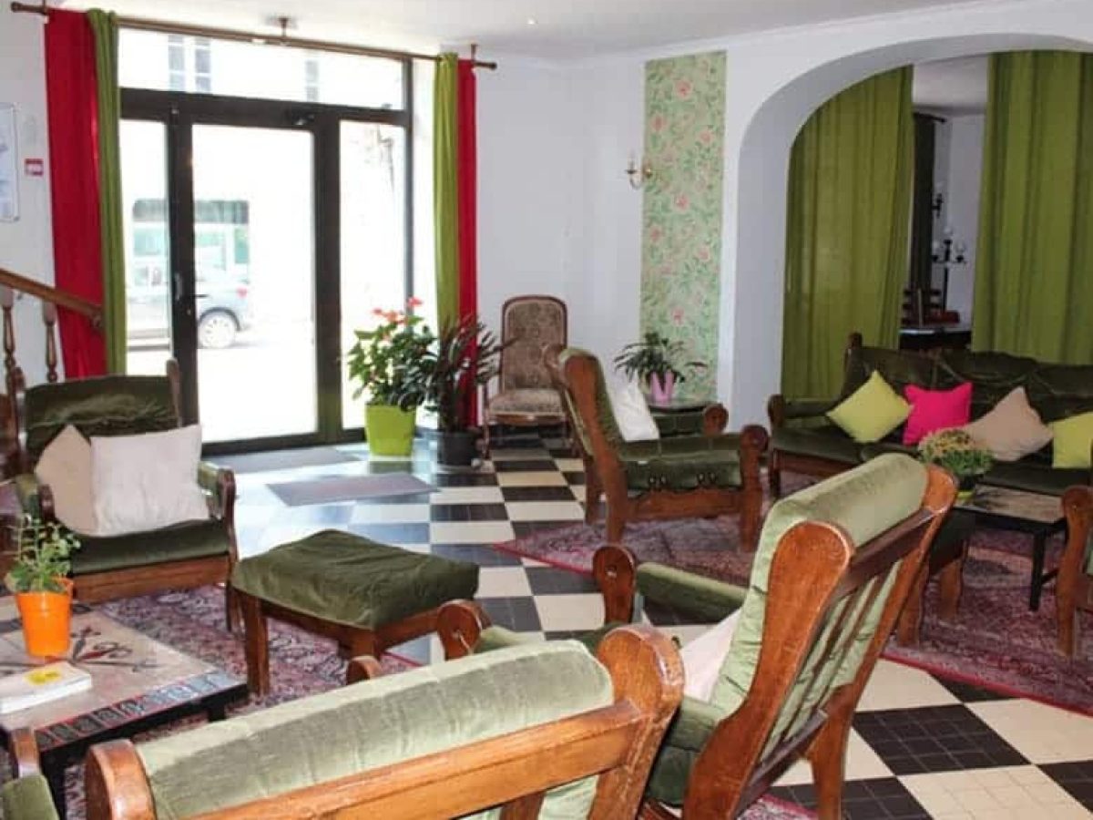 hotel-restaurant-de-26-chambres-a-vendre-proche-de-dijon-dans-le-jura-3