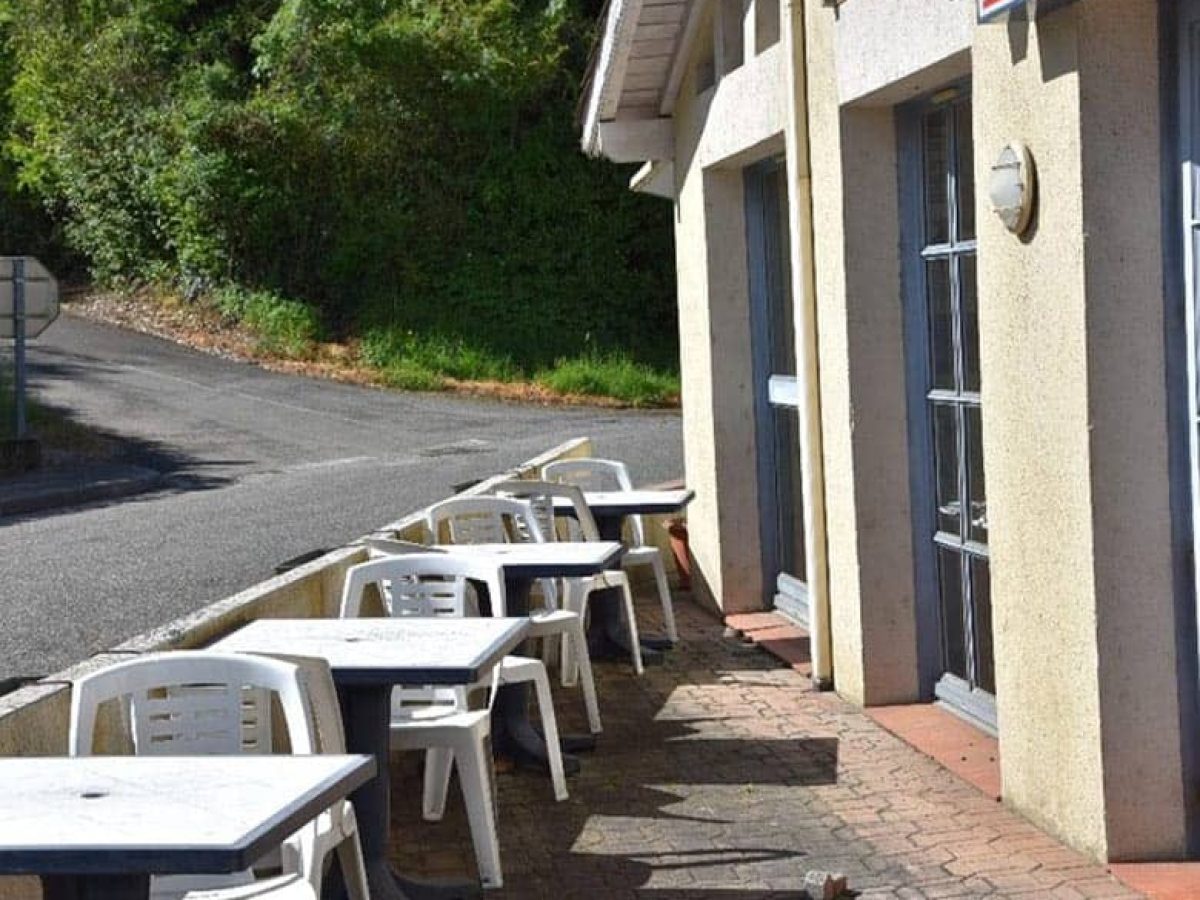 a-vendre-cafe-hotel-restaurant-de-8-chambres-dans-le-gers-13