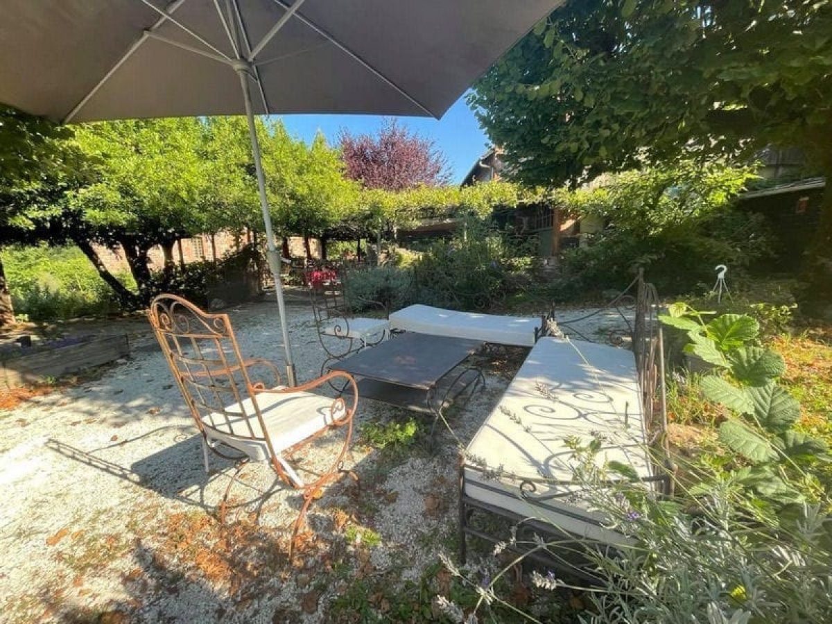 restaurant-de-charme-a-vendre-a-collonges-la-rouge-correze-5