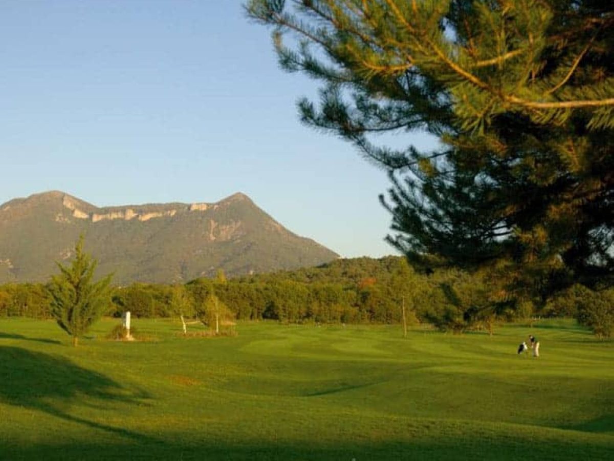 terrain-pour-construction-de-residence-tourisme-ou-village-vacances-a-digne-les-bains-dans-les-alpes-de-haute-provence-1