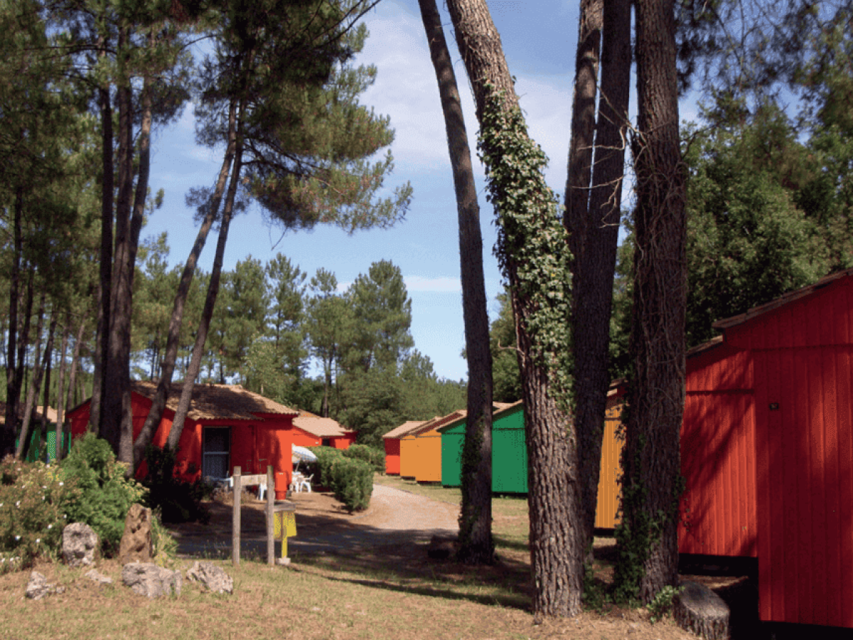 village-vacances-a-vendre-de-75-emplacements-et-de-60-hebergements-a-montendre-charente-maritime-7