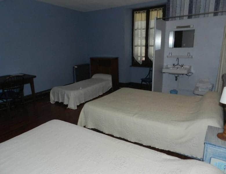 a-vendre-fonds-de-commerce-dun-hotel-restaurant-de-10-chambres-30-couverts-en-isere-11