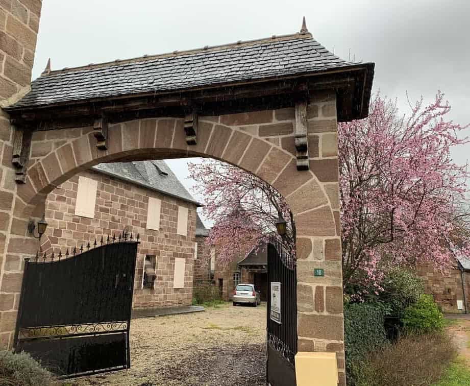 À vendre – Hôtel-Restaurant de 12 chambres et 110 couverts à Varetz – Corrèze (19)