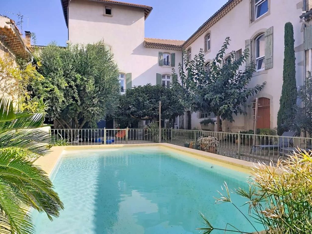 À vendre – Ancienne demeure du XVIIe siècle avec 4 gîtes à Béziers – Hérault (34)