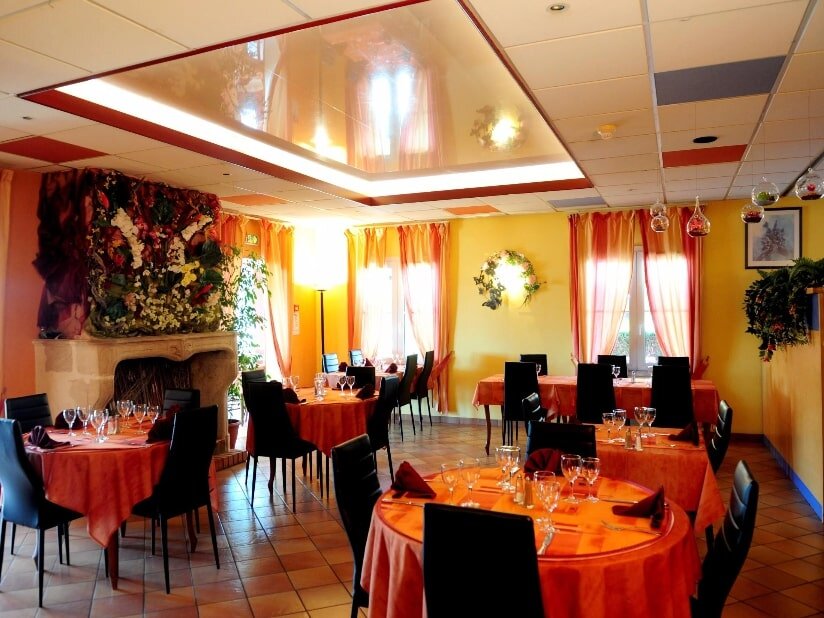Hôtel-restaurant 2 étoiles de 8 413 m² à vendre à proximité de Reims