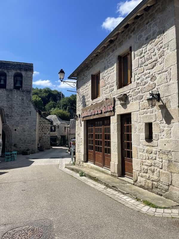 Location Gérance – Hôtel Restaurant 2 étoiles de 9 chambres à Gimel-les-Cascades - Corrèze (19)