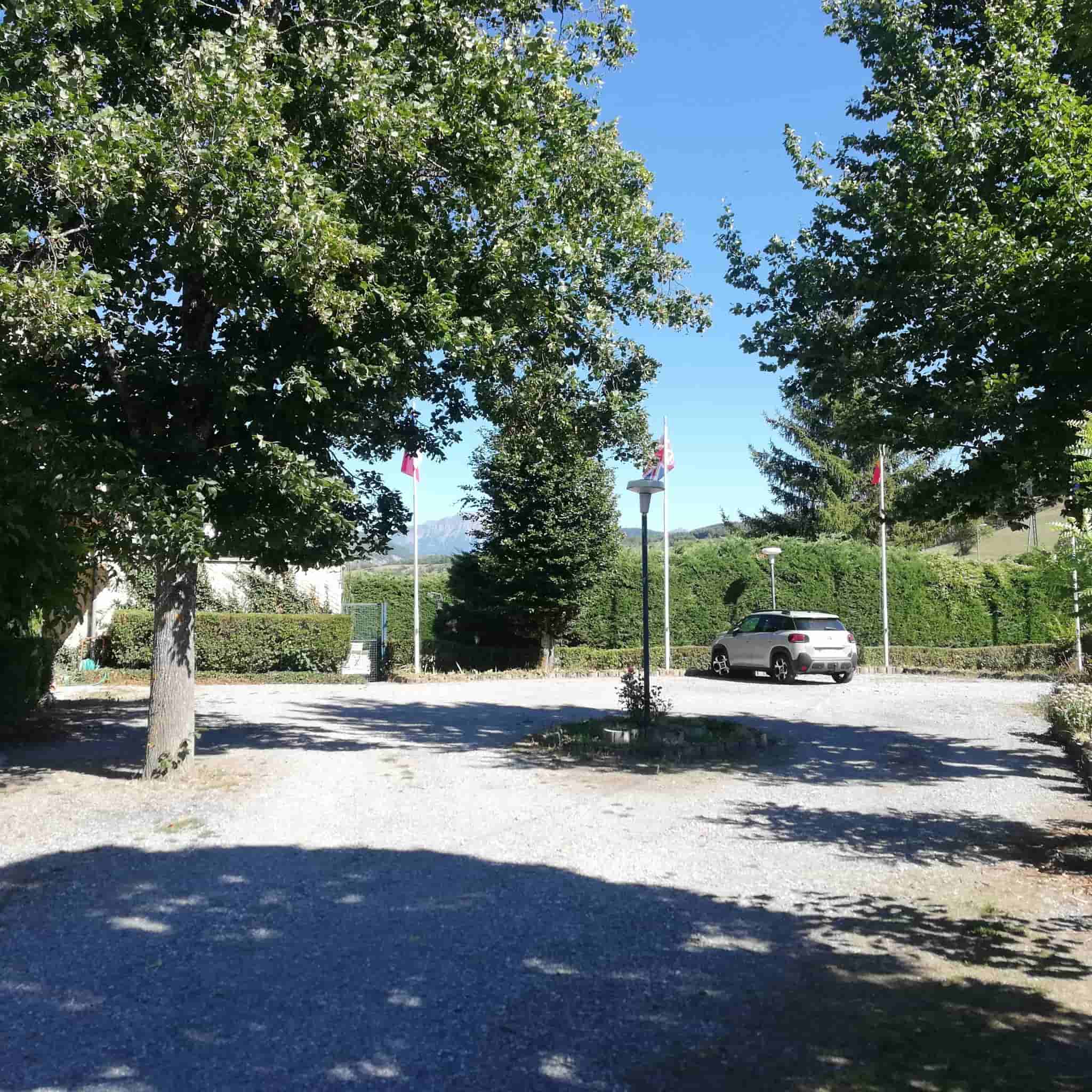 À vendre – Auberge/Gîte Restaurant de 15 chambres à Turriers - Alpes-de-Haute-Provence (04)