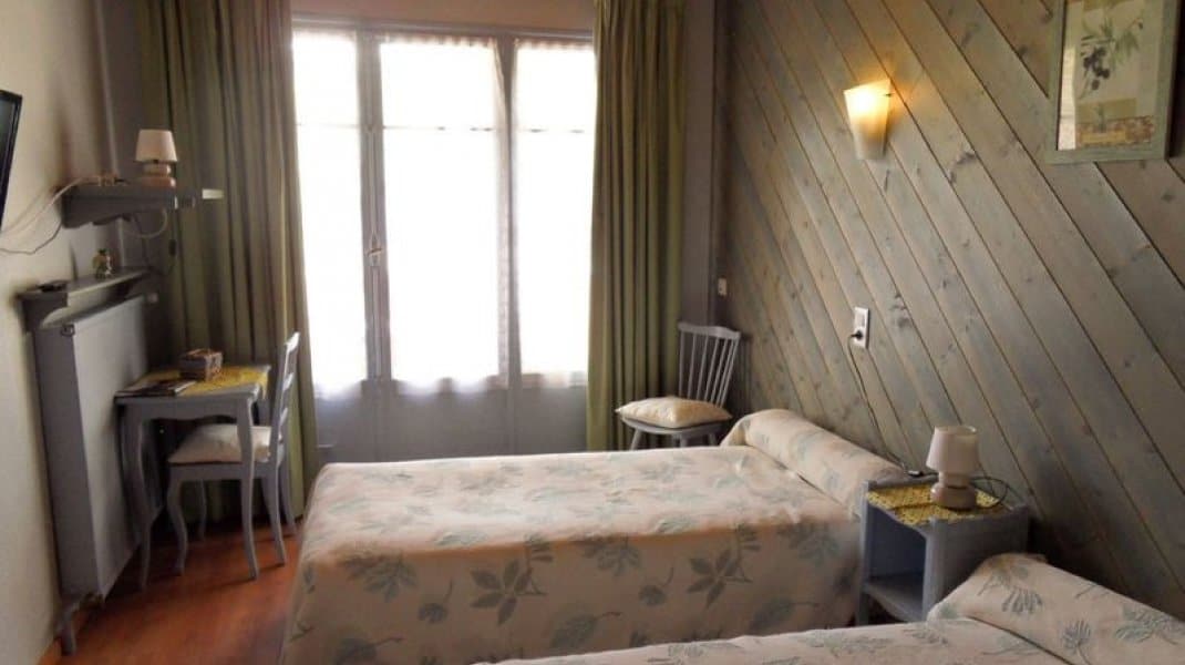 À vendre – Auberge/Gîte Restaurant de 15 chambres à Turriers - Alpes-de-Haute-Provence (04)
