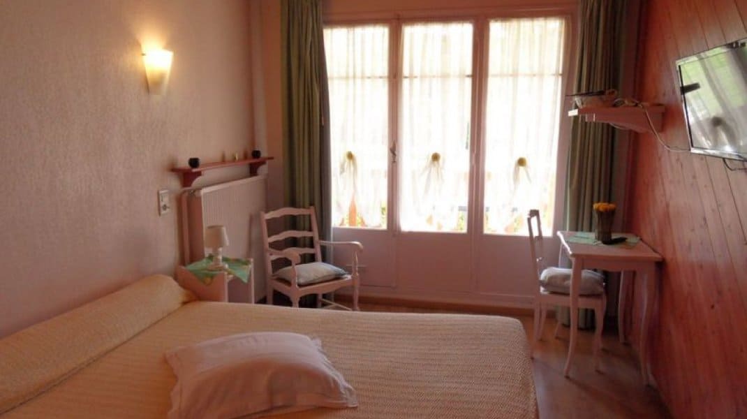 À vendre – Auberge/Gîte Restaurant de 15 chambres à Turriers - Alpes-de-Haute-Provence (04)