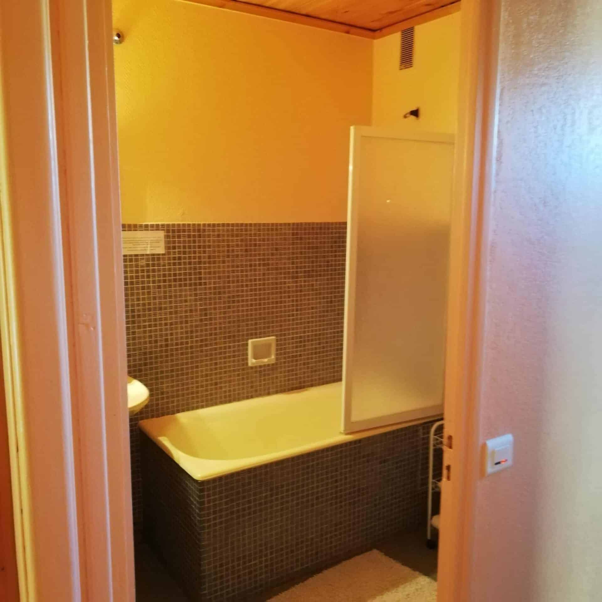 À vendre – Auberge/Gîte Restaurant de 15 chambres à Turriers - Alpes-de-Haute-Provence (04)