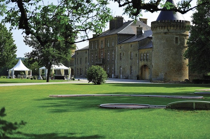 À vendre – Château du XVIIe siècle de 34 chambres à Donchery - Ardennes (08)