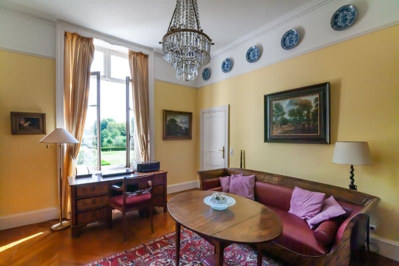 À vendre – Château de 17 pièces à Châteauvillain – Haute-Marne (52)