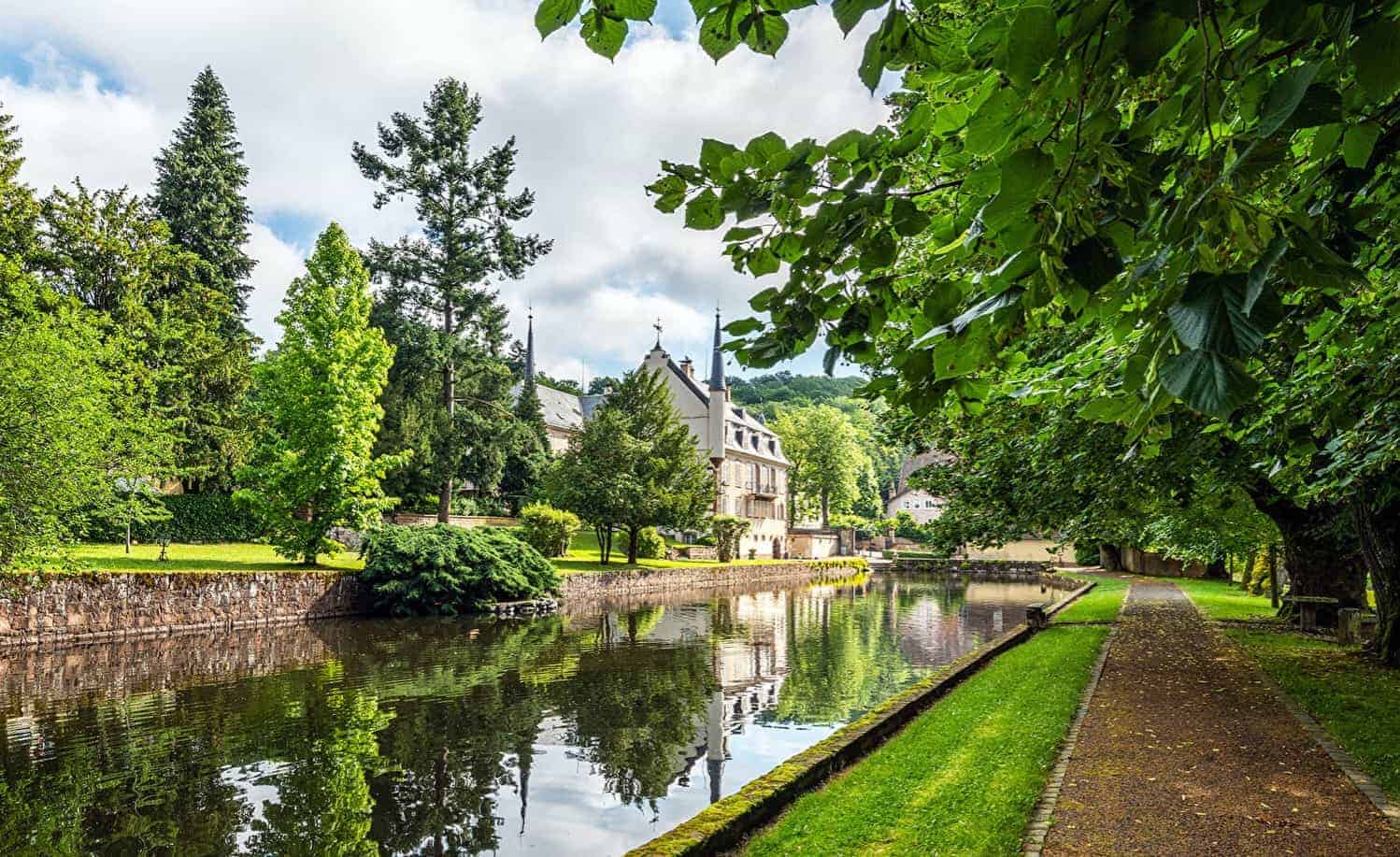 À vendre – Château du XVIIIe siècle de 25 chambres à Klingenthal – Bas-Rhin (67)