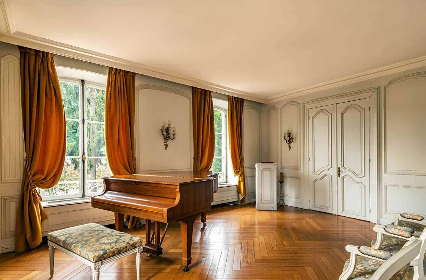 À vendre – Château du XVIIIe siècle de 25 chambres à Klingenthal – Bas-Rhin (67)