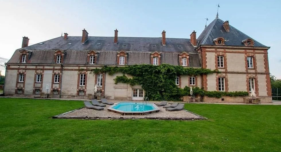 À vendre – Château du XVIe siècle de 10 chambres à Nettancourt – Meuse (55)