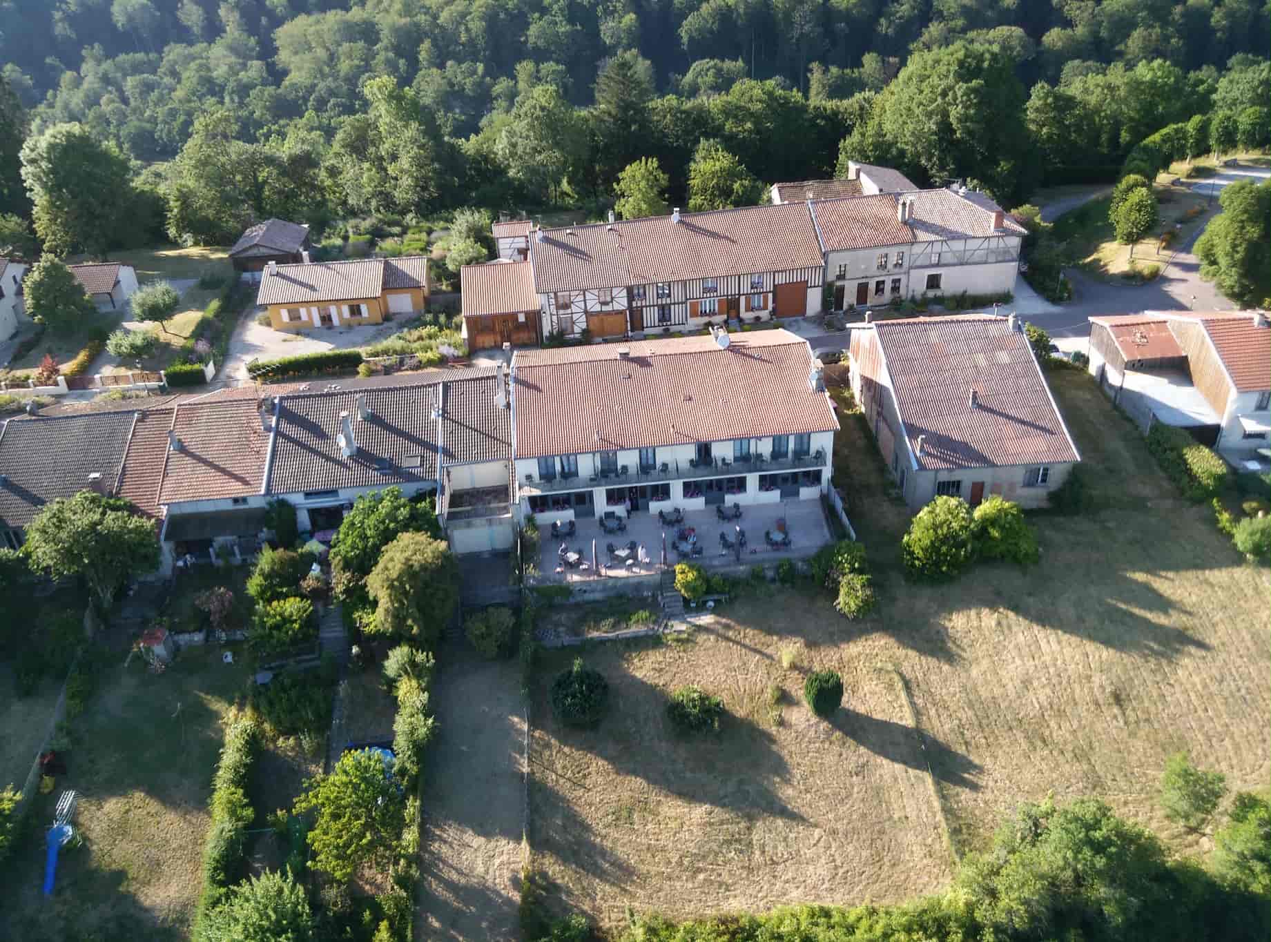 À vendre – Hôtel-Restaurant de 8 chambres et 150 couverts à Beaulieu-en-Argonne – Meuse (55)