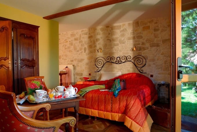 À vendre – Hôtel-Restaurant 3 étoiles de 14 chambres à Futeau – Meuse (55)