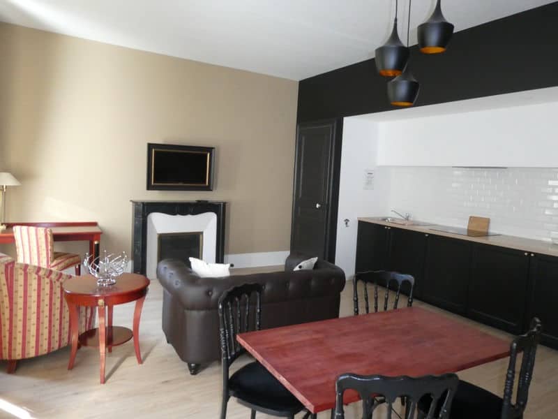 À vendre – Ancien Hôtel du XIXe siècle de 20 chambres à rénover à Plombières-les-Bains – Vosges (88)