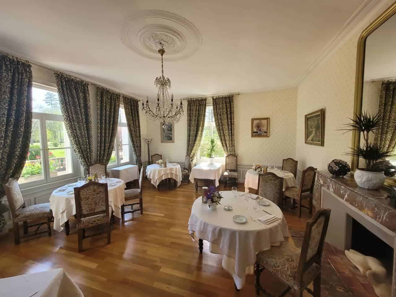 À vendre – Château 4 étoiles de 25 chambres à Les Monthairons - Meuse (55)