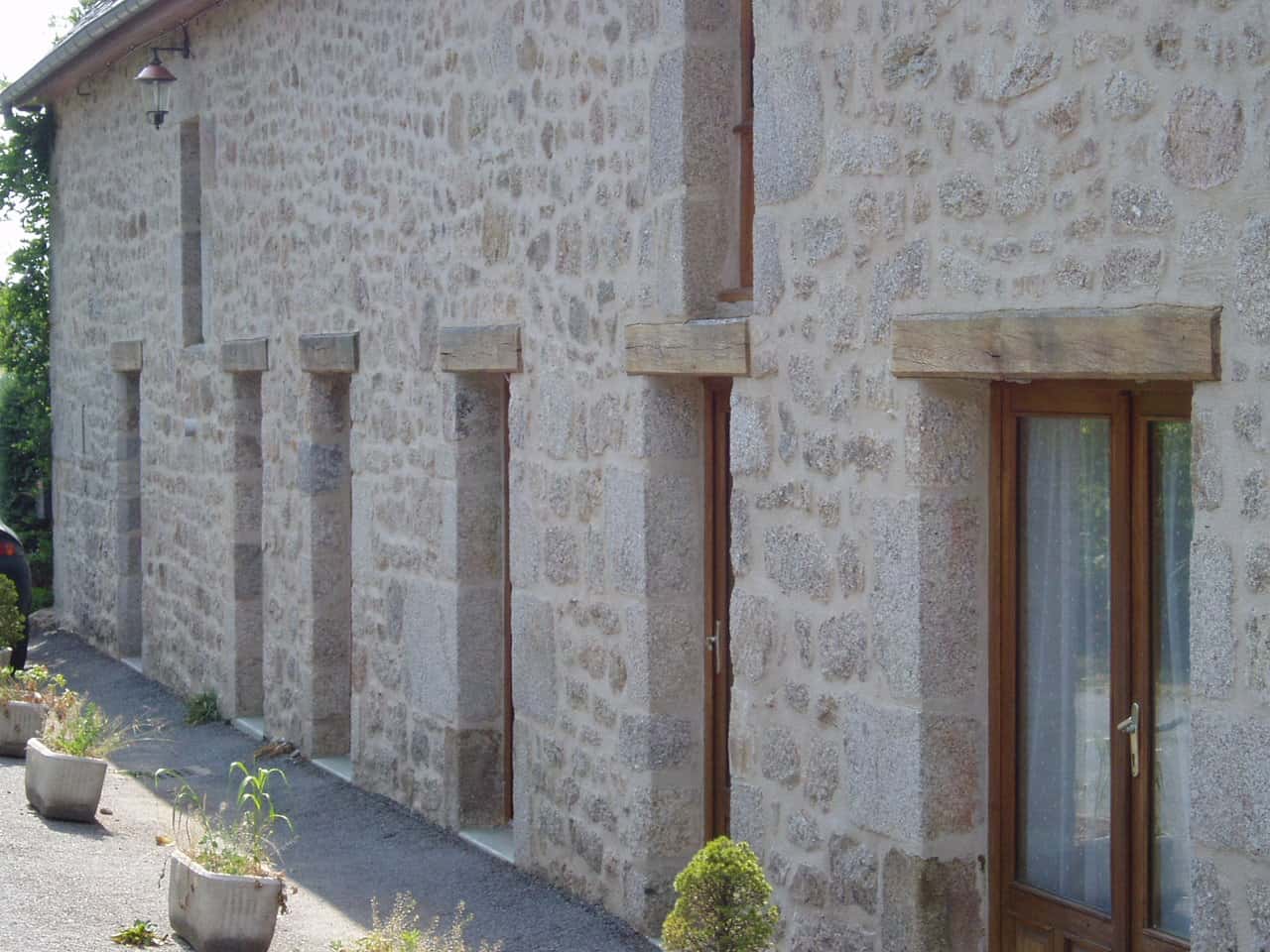 À vendre – Gîte de 5 chambres à proximité d’Ussel – Corrèze (19)