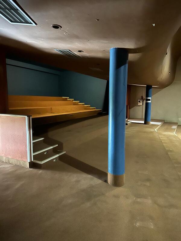 À vendre – Ancien Cinéma de 1 200 m² à Reconvertir en Espace de Loisirs Indoor à Pont-Audemer – Eure (27)