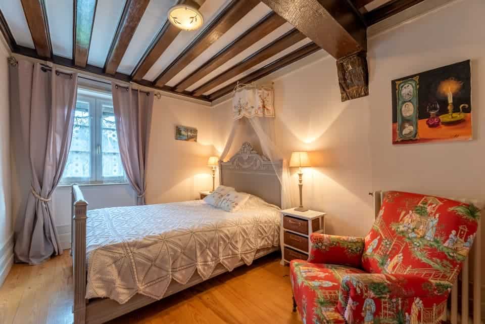 À vendre – Maison Normande du XVIe siècle de 8 chambres à Acquigny – Eure (27)