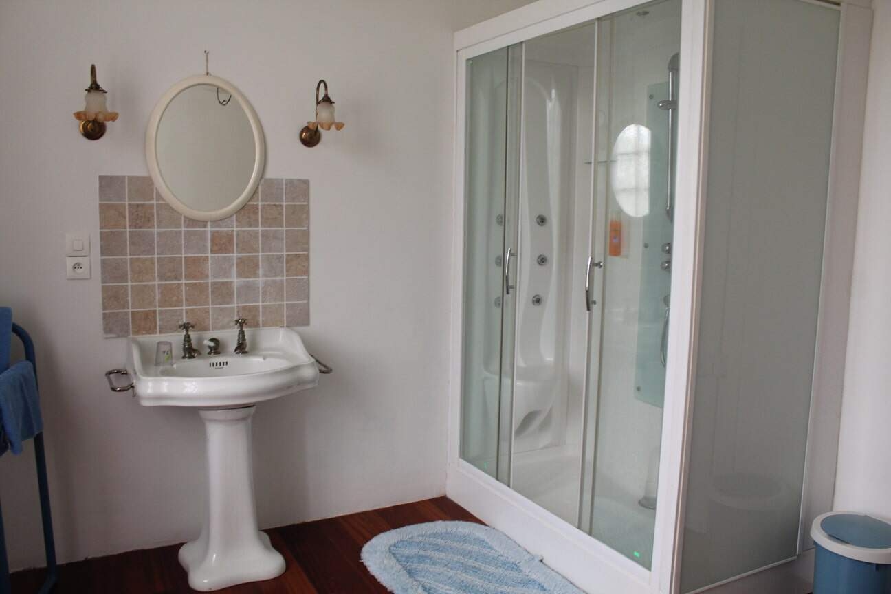 À vendre – Château du XIVe siècle de 13 chambres à Pont-Audemer– Eure (27)