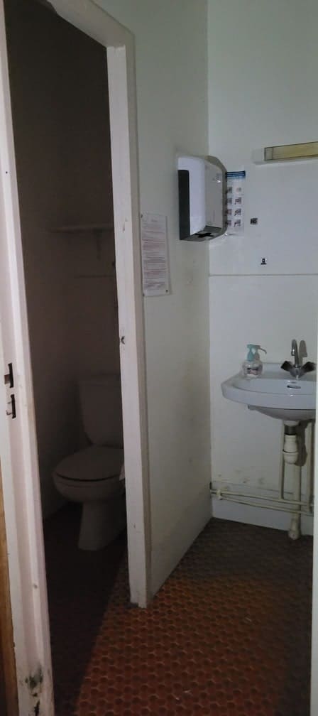 À Vendre – Ancienne maison de retraite de 37 chambres à réhabiliter en offre d’hébergement touristique à Berten – Hautes-Pyrénées (65)