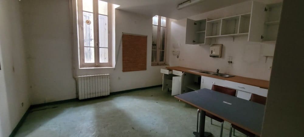 À Vendre – Ancienne maison de retraite de 37 chambres à réhabiliter en offre d’hébergement touristique à Berten – Hautes-Pyrénées (65)