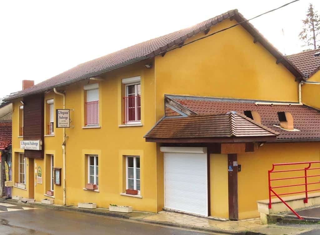 À Vendre – Hôtel-Restaurant de 9 chambres et 70 couverts à Apremont – Ardennes (08)