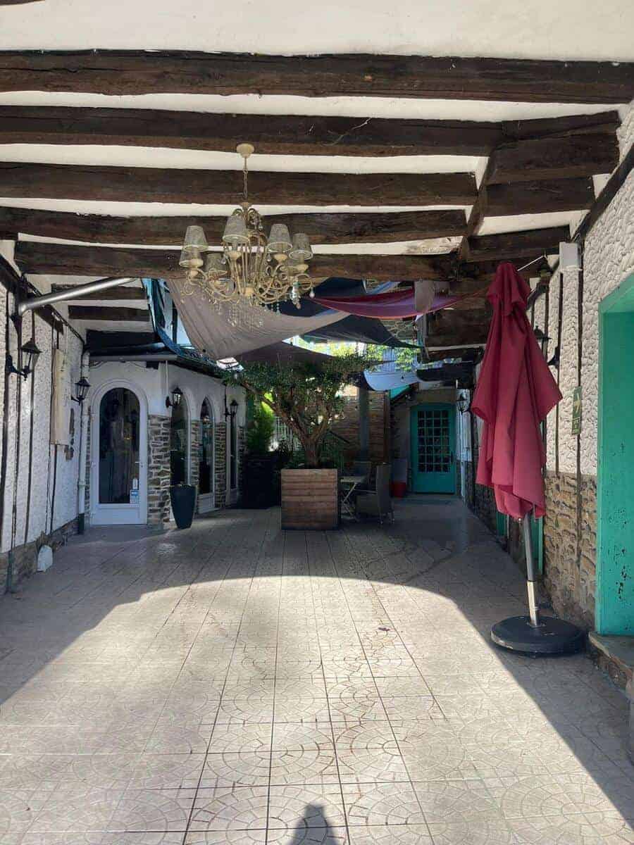 À Vendre – Restaurant de 60 à 100 couverts à Uzerche – Corrèze (19)