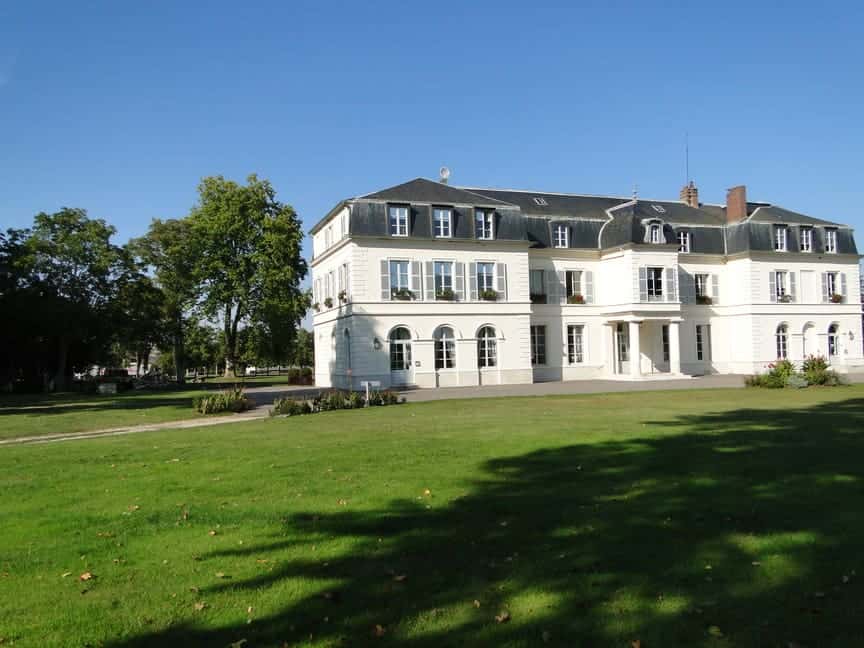 À Vendre – Château du XIXe siècle de 1 049 m² à Martot – Eure (27)