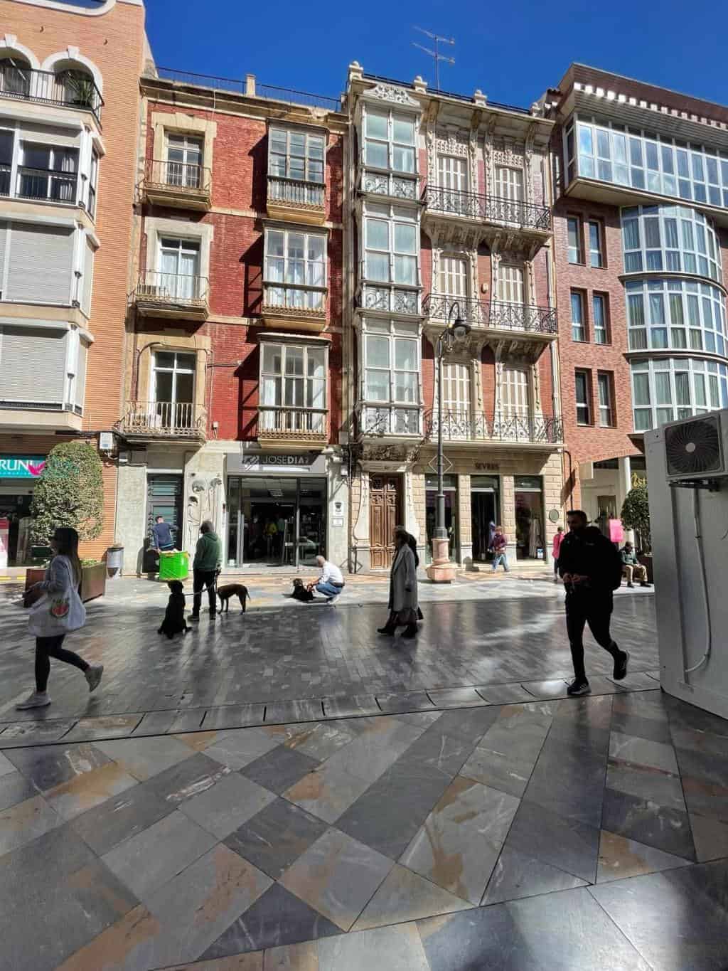 À Vendre – Bâtiment à réhabiliter en Hôtel 3 ou 4 étoiles à Carthagène – Région de Murcie - Espagne