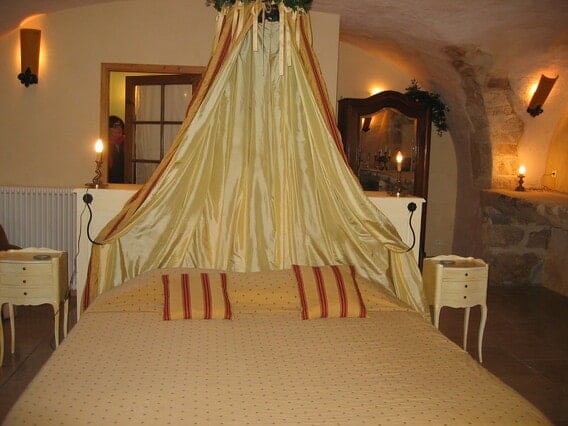 À vendre – Ancienne commanderie templière réhabilitée en chambres d’hôtes à Fabrègues – Hérault (34)