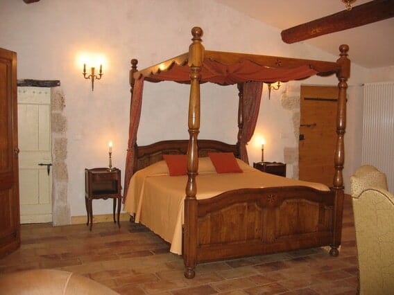 À vendre – Ancienne commanderie templière réhabilitée en chambres d’hôtes à Fabrègues – Hérault (34)