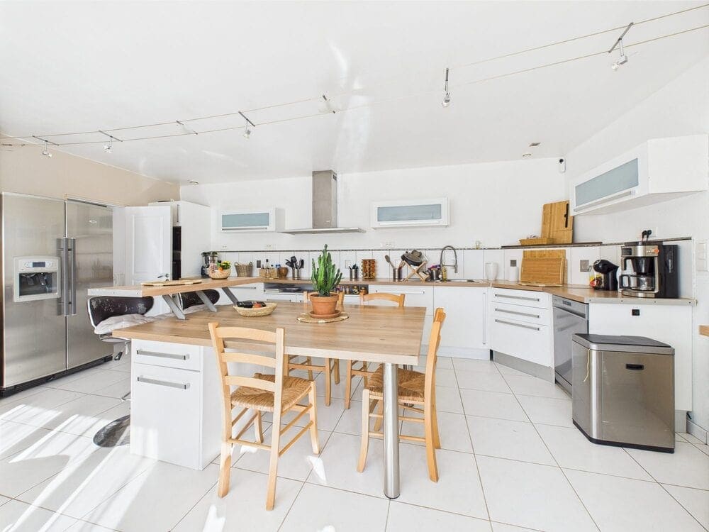 À vendre – Maison d’hôtes avec 5 chambres à Bettembos – Somme (80)