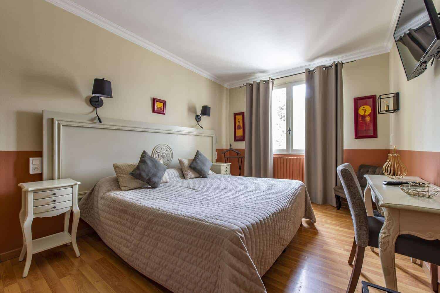 À vendre – Hôtel-Restaurant de 15 chambres et 60 couverts dans le Vaucluse (84)