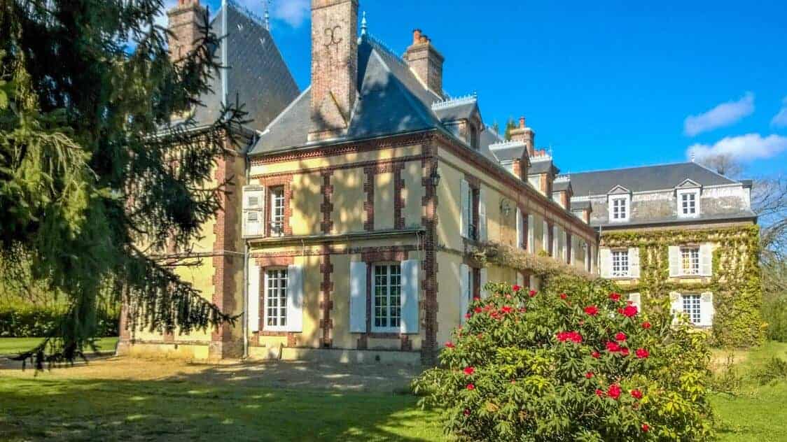 À vendre – Château normand du XVIIᵉ siècle de 27 pièces à Saint-Antonin-de-Sommaire – Eure (27)