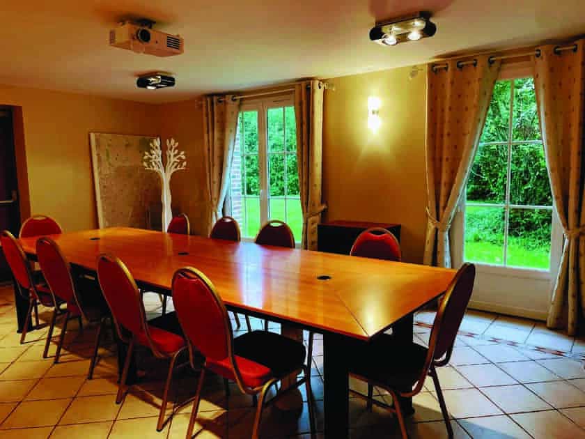 À vendre – Château normand du XVIIᵉ siècle de 27 pièces à Saint-Antonin-de-Sommaire – Eure (27)