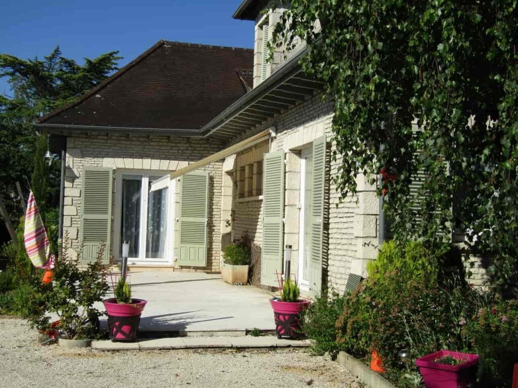 À vendre – Chambre d’hôtes de 5 chambres à Malemort – Corrèze (19)