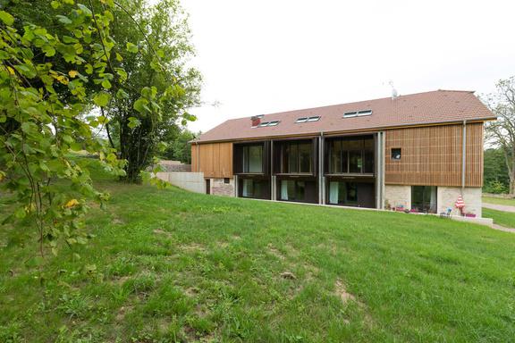 À vendre - Ferme du XIXe siècle réhabilitée à reconvertir en hébergement touristique - Les Voivres, Vosges (88)