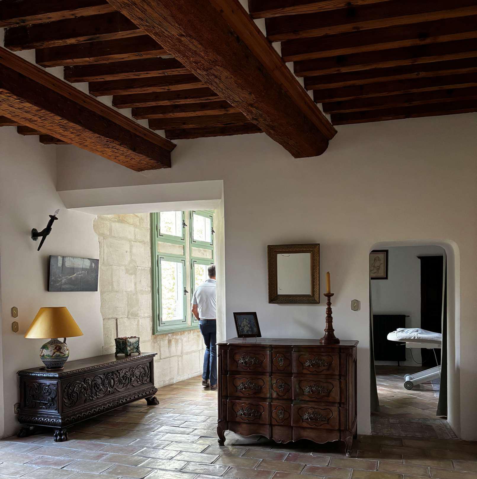 À vendre – Château de 995 m² classé au titre des Monuments historiques à Pernes-les-Fontaines – Vaucluse (84)