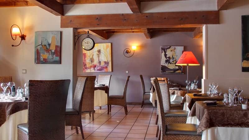 001_salle_restaurant_pre_saint_michel