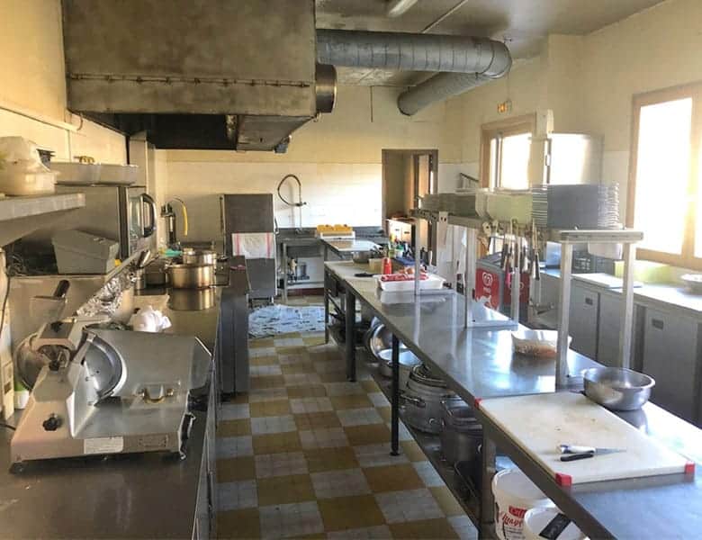 a-vendre-hotel-bar-restaurant-de-14-chambres-80-couverts-en-isere-3