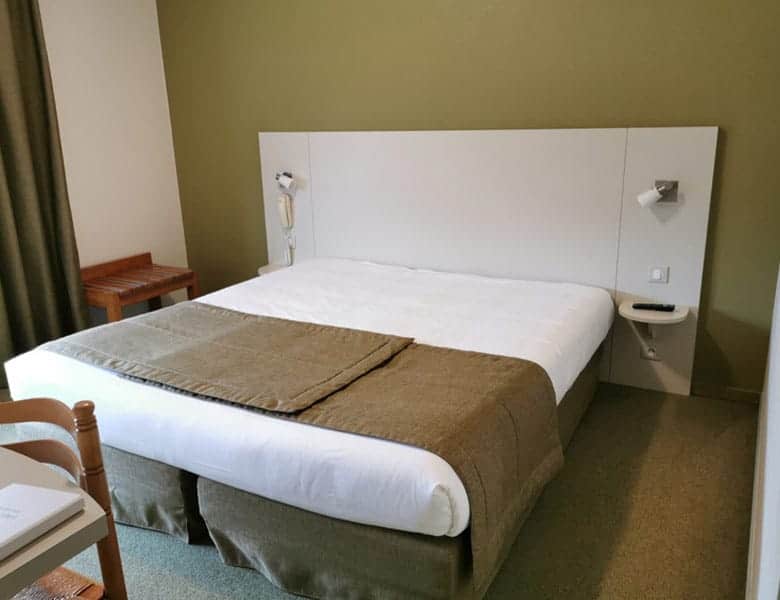 a-vendre-hotel-bureau-2-de-23-chambres-a-saint-brieuc-dans-les-cotes-darmor-1